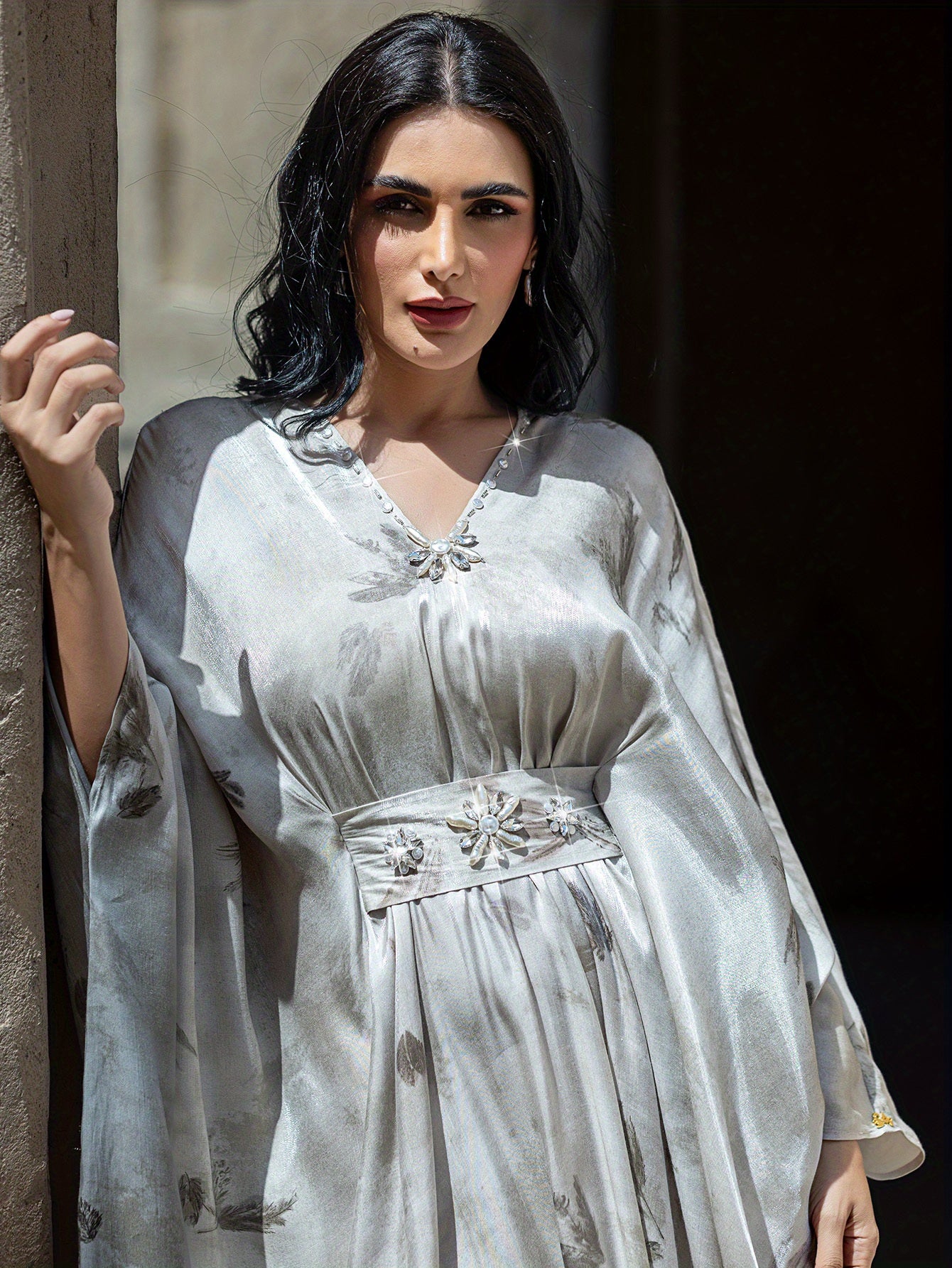 Elegant Turkish Long Tunic with Hand-Stitched Rhinestone Embellishments, Metallic Sheen Soft Fabric Abaya, Floral Pattern, Long Sleeve, Regular Fit for Women - Ideal for Parties & Gatherings, Party Attire