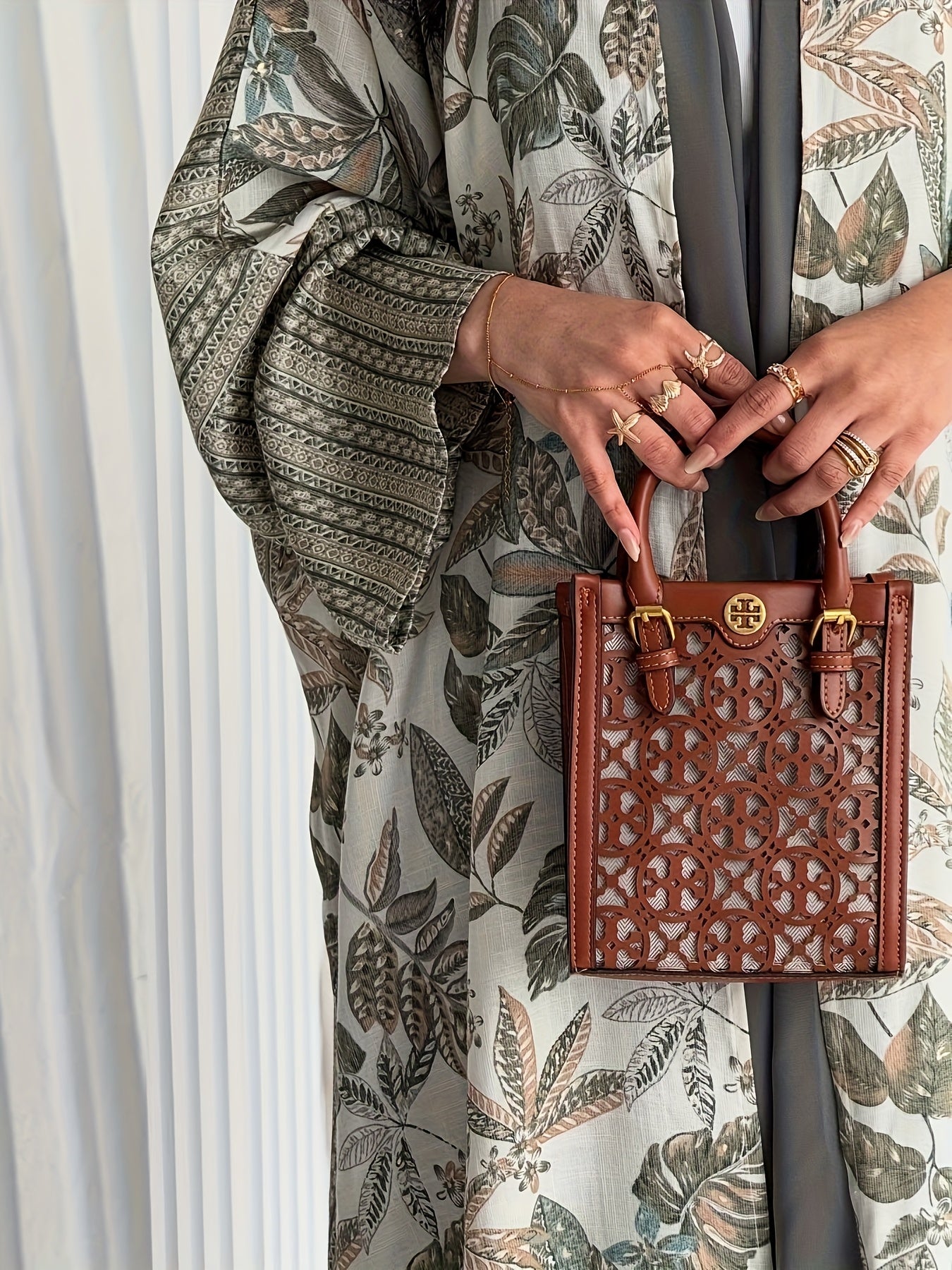 Elegant Asymmetrical Hem Kimono Abaya Robe - Long Sleeve Solid Color Arabic Turkish Style Outerwear, Machine Washable All-Season Casual Chic Cover-Up for Women