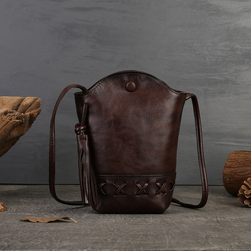 New Women's Bag with Design Sense, Retro Top-Grain Leather Cowhide Woven Phone Bag, Mini Crossbody Single-Shoulder Casual Fringed Bucket Bag