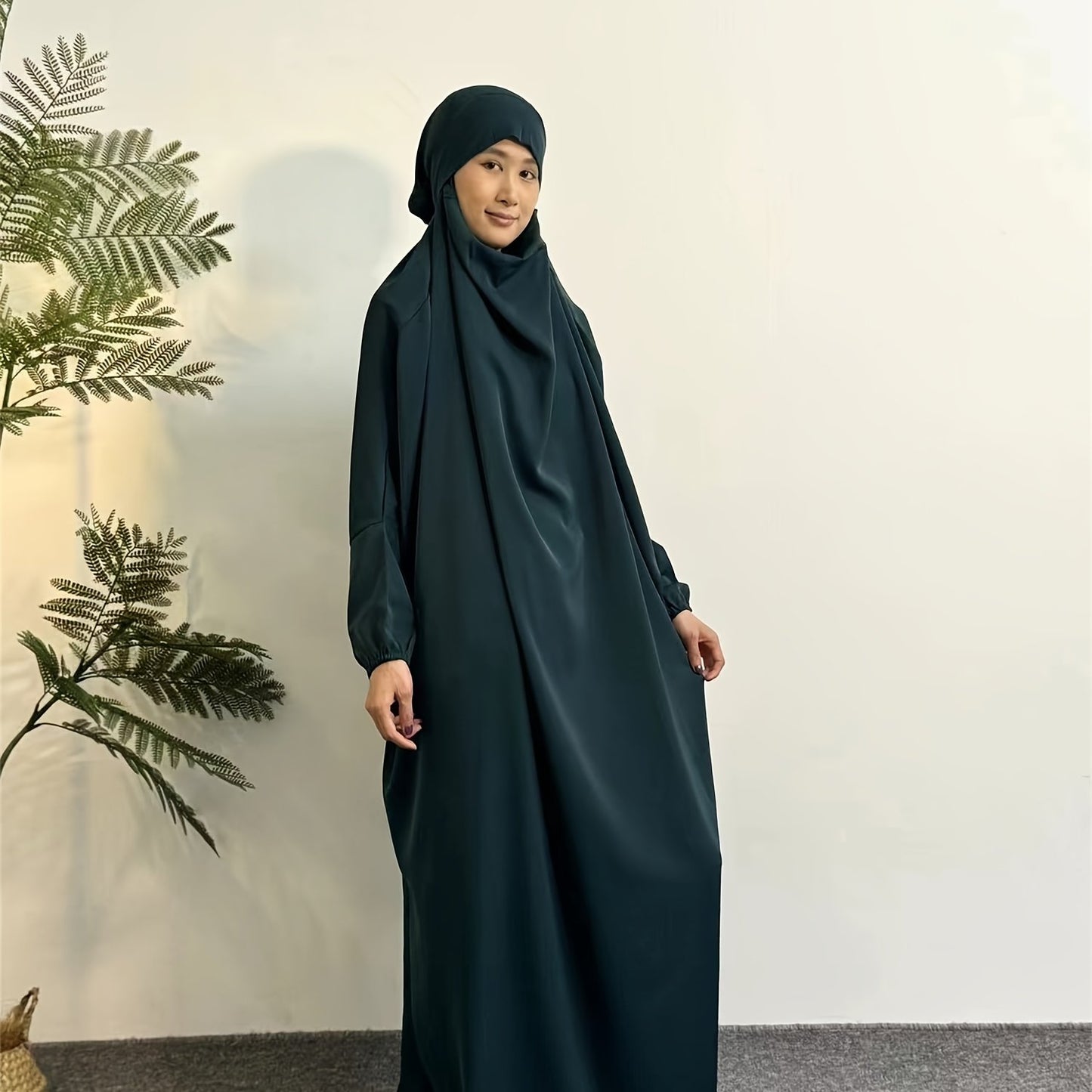 Elegant Black Hijab Dress for Women - Long Sleeve Smocked Abaya Kaftan with Hooded Prayer Abaya Burqa, Polyester Islamic Modest Clothing for Ramadan & Daily Wear