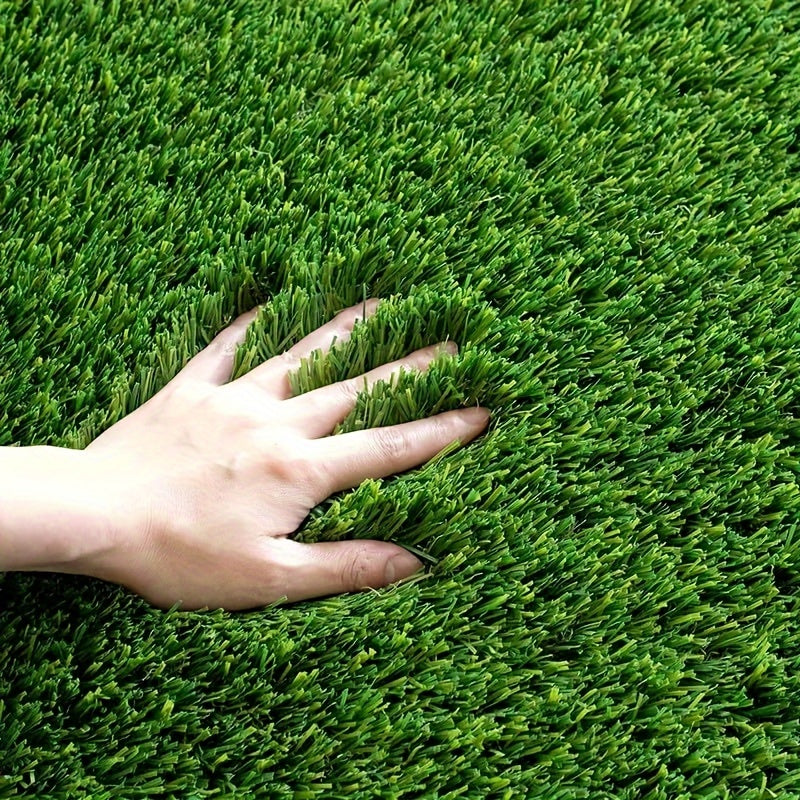 Ultra Thick Artificial Grass Medium Size Rug 1.5inch Outdoor Indoor Fake Grass Carpet Runner 4-tone Synthetic Grass Turf Realistic Faux Grass Rug