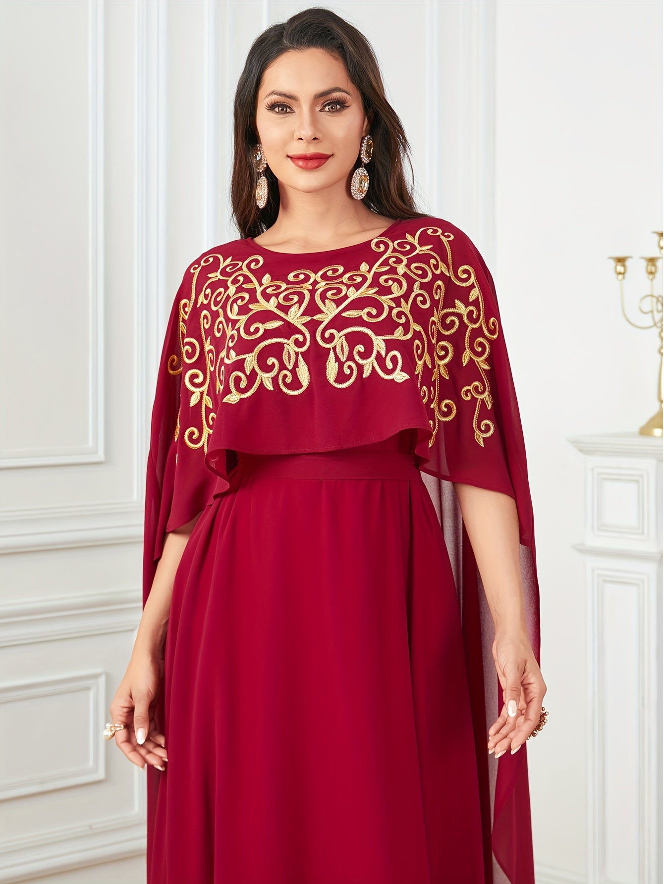 Stylish Long Cape with Lace Edge and Embroidery, Two-piece Set, Robe with Waistband and Body-hugging Abaya Dress
