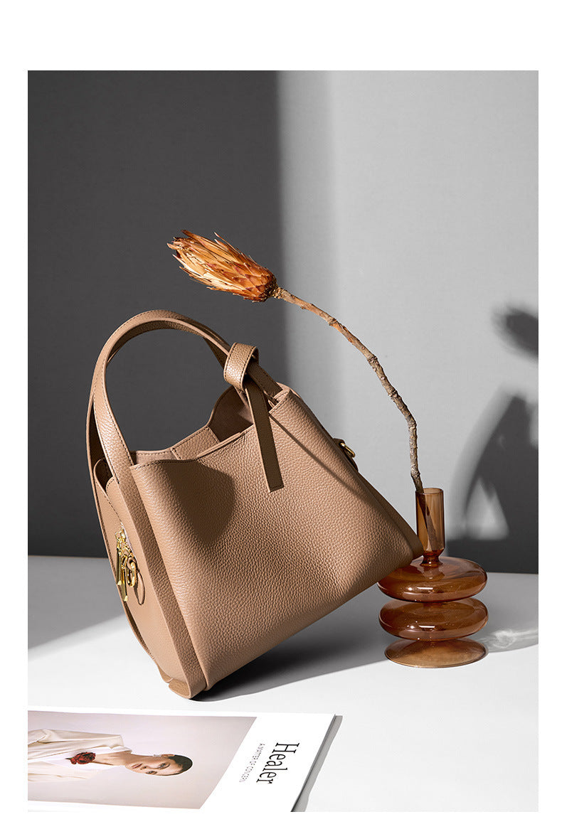 Women's Leather Tote Bag, Versatile and Popular Leather & Messenger Handbag for Women, Crossbody Bag, Cowhide Bucket Bag