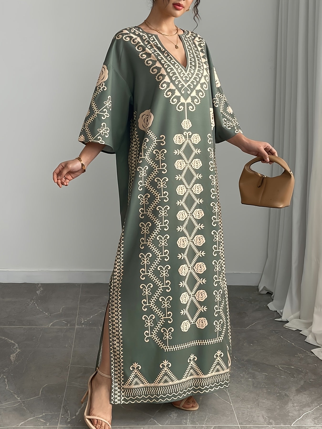 Women's Elegant Green Kaftan Dress with Intricate Beige Detail - V-Neck, Side Slits Baju Abaya, Flowing Fabric for Formal or Cultural Events, Pair with Heels for Sophisticated Look, Cultural Attire
