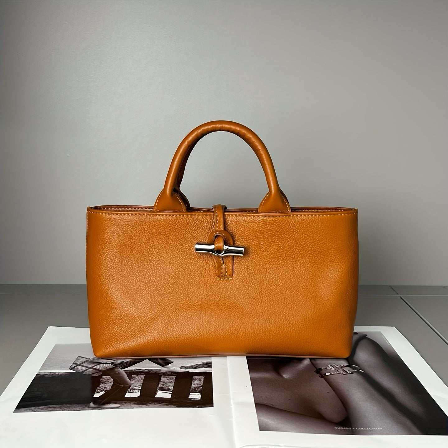 Genuine Leather Women's Handbag, Tote Bag with Detachable Shoulder Strap, Buckle Closure, and Lining