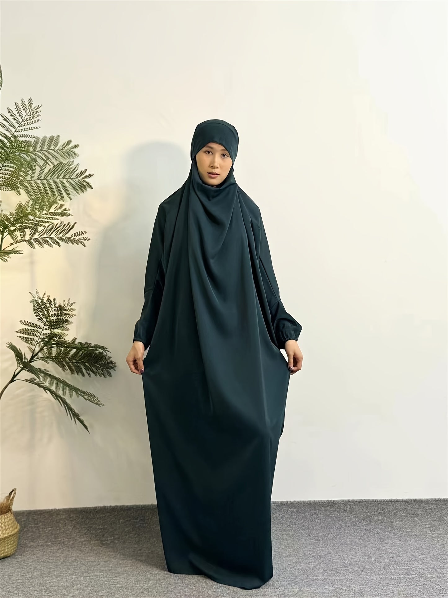 Elegant Black Hijab Dress for Women - Long Sleeve Smocked Abaya Kaftan with Hooded Prayer Abaya Burqa, Polyester Islamic Modest Clothing for Ramadan & Daily Wear
