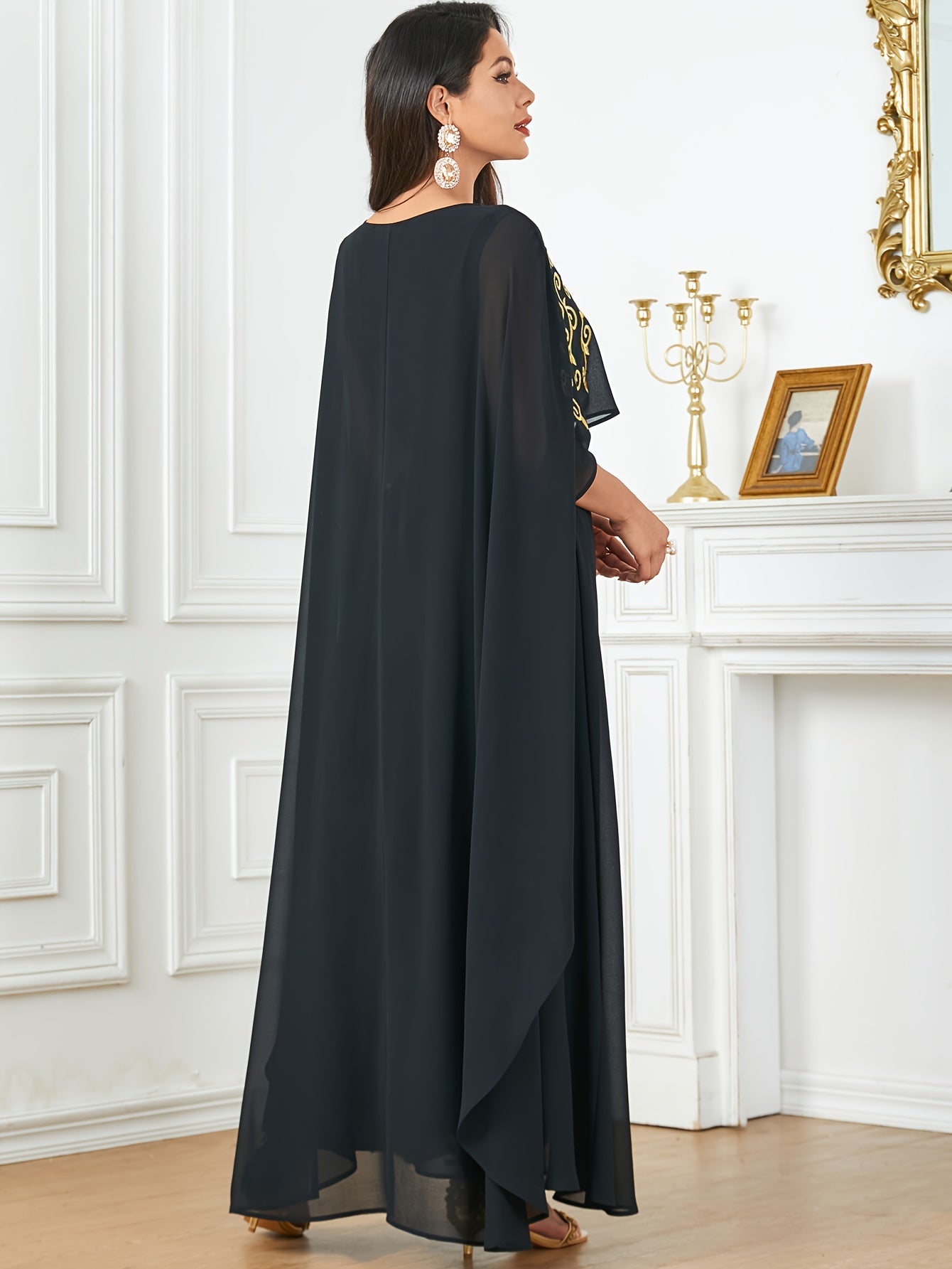 Stylish Long Cape with Lace Edge and Embroidery, Two-piece Set, Robe with Waistband and Body-hugging Abaya Dress