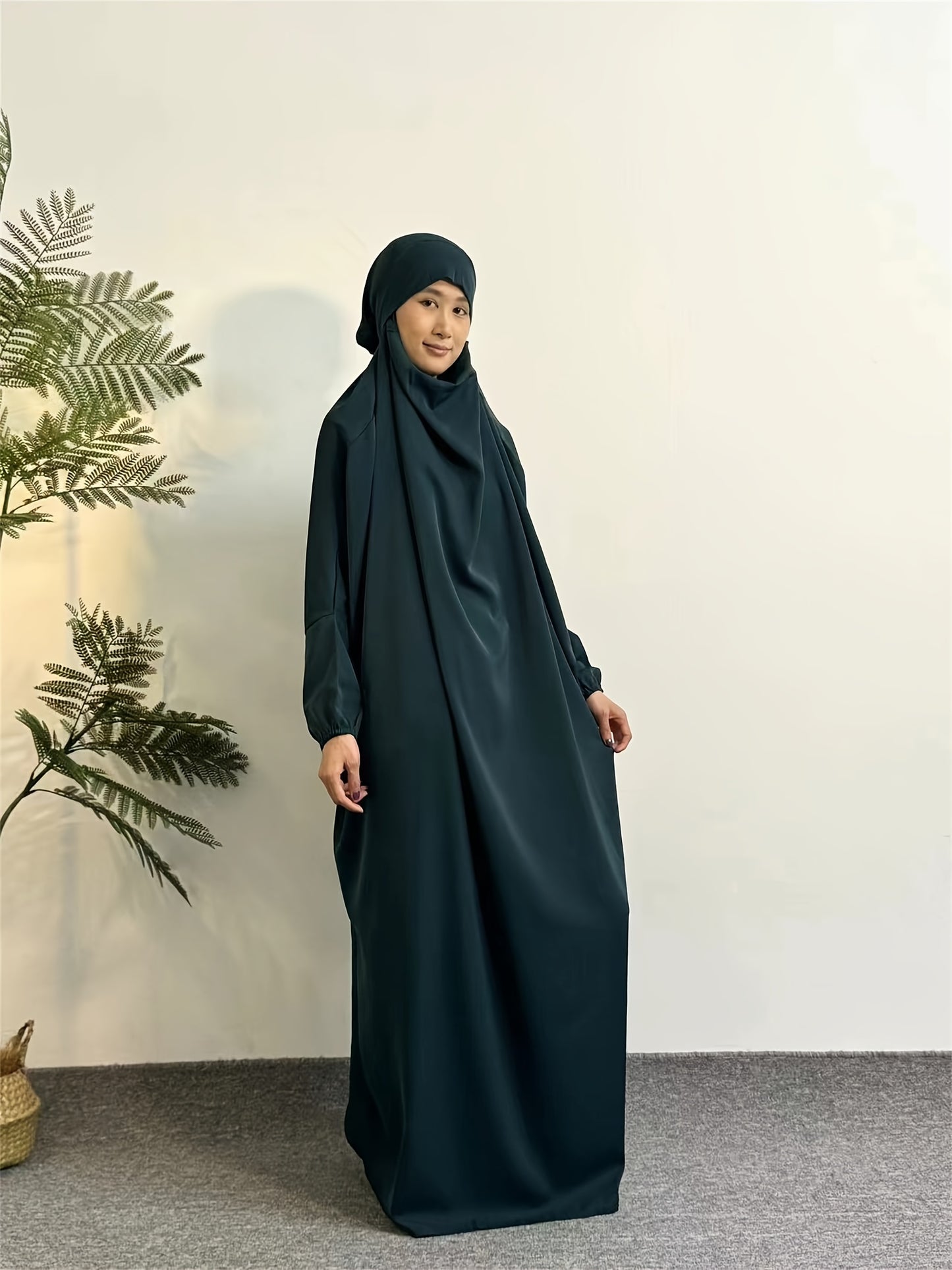 Elegant Black Hijab Dress for Women - Long Sleeve Smocked Abaya Kaftan with Hooded Prayer Abaya Burqa, Polyester Islamic Modest Clothing for Ramadan & Daily Wear