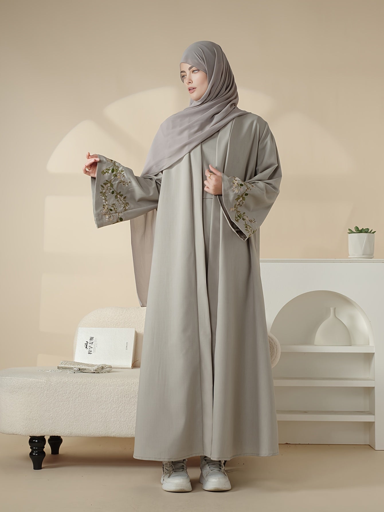 Elegant Floral Polyester 3pcs Set Abaya Gown, Open with Pocket Lining, 150G/M² Fabric Weight, Middle East Collection, for Women