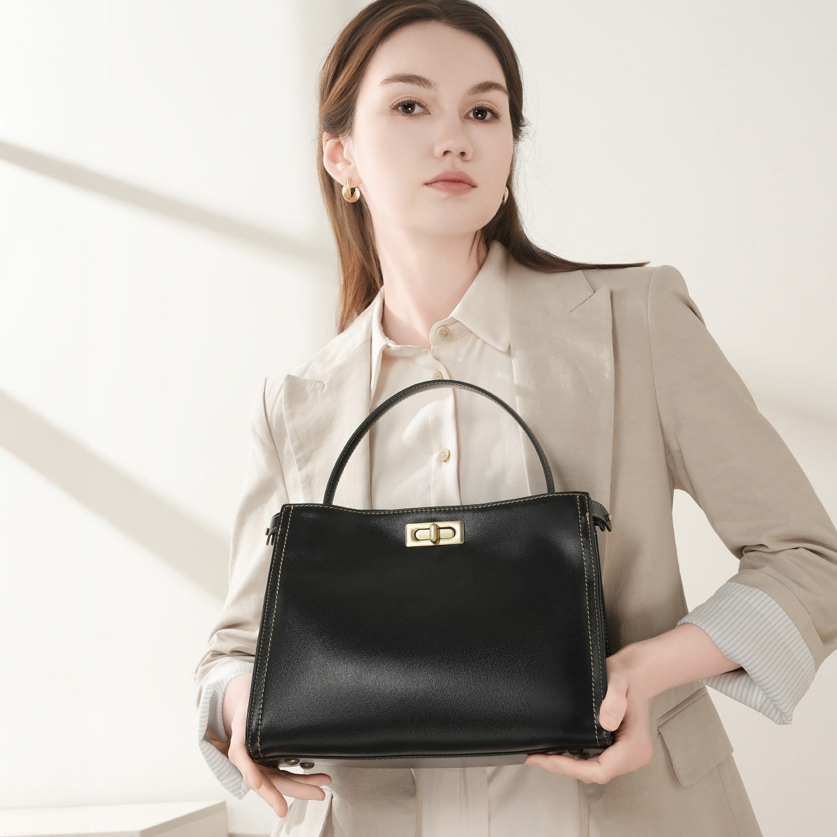 Women's Genuine Leather Crossbody Bag - Retro Minimalist Design with Golden-Tone Clasp Closure, Versatile Commuting & Dating Handbag
