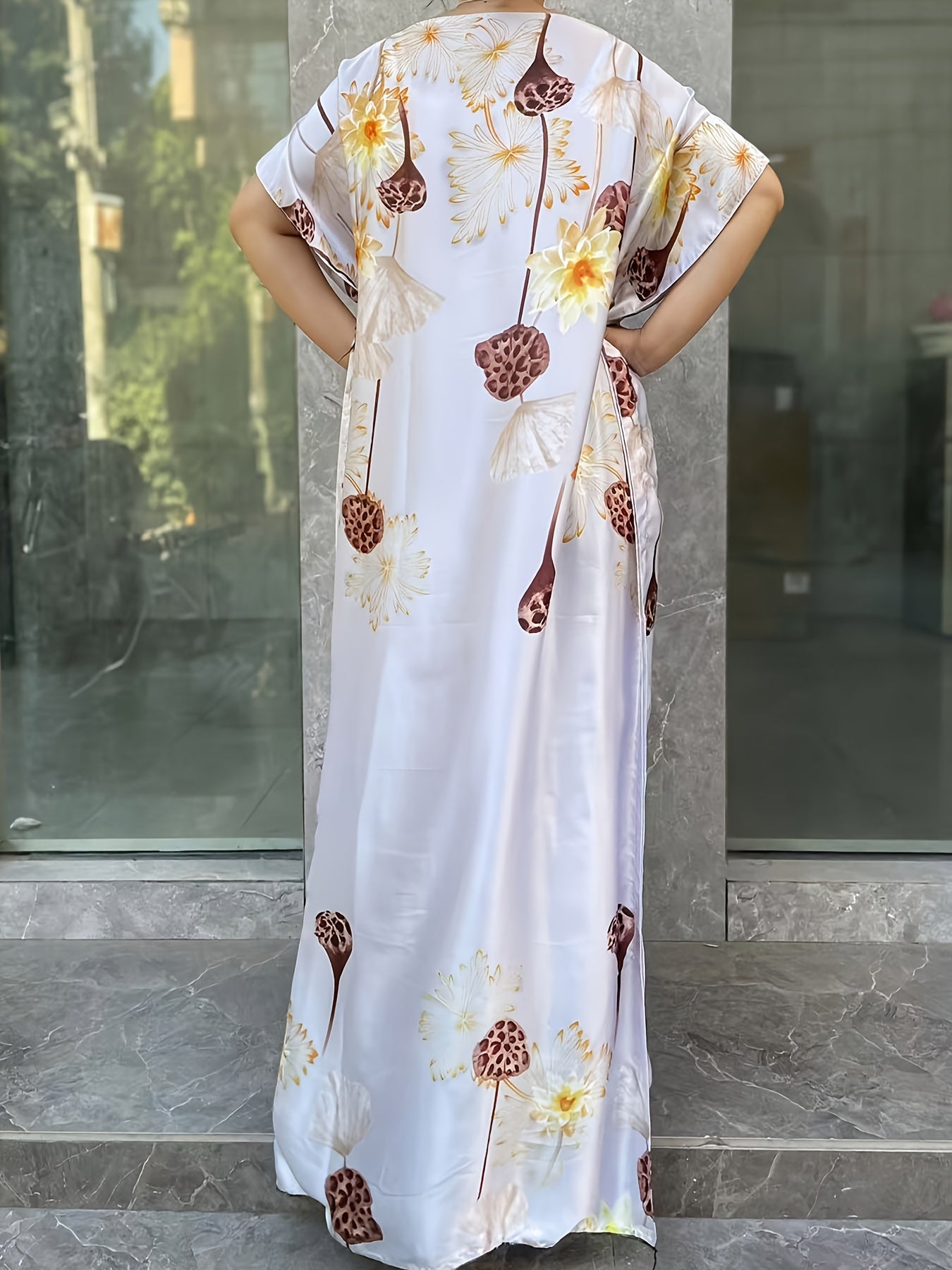 Women's Printed Long Baju Abaya with Scarf- Lightweight Polyester Batwing Sleeves, Loose Round Neck H-Shaped Spring/Summer Outfit, Suitable for Parties and Casual Wear