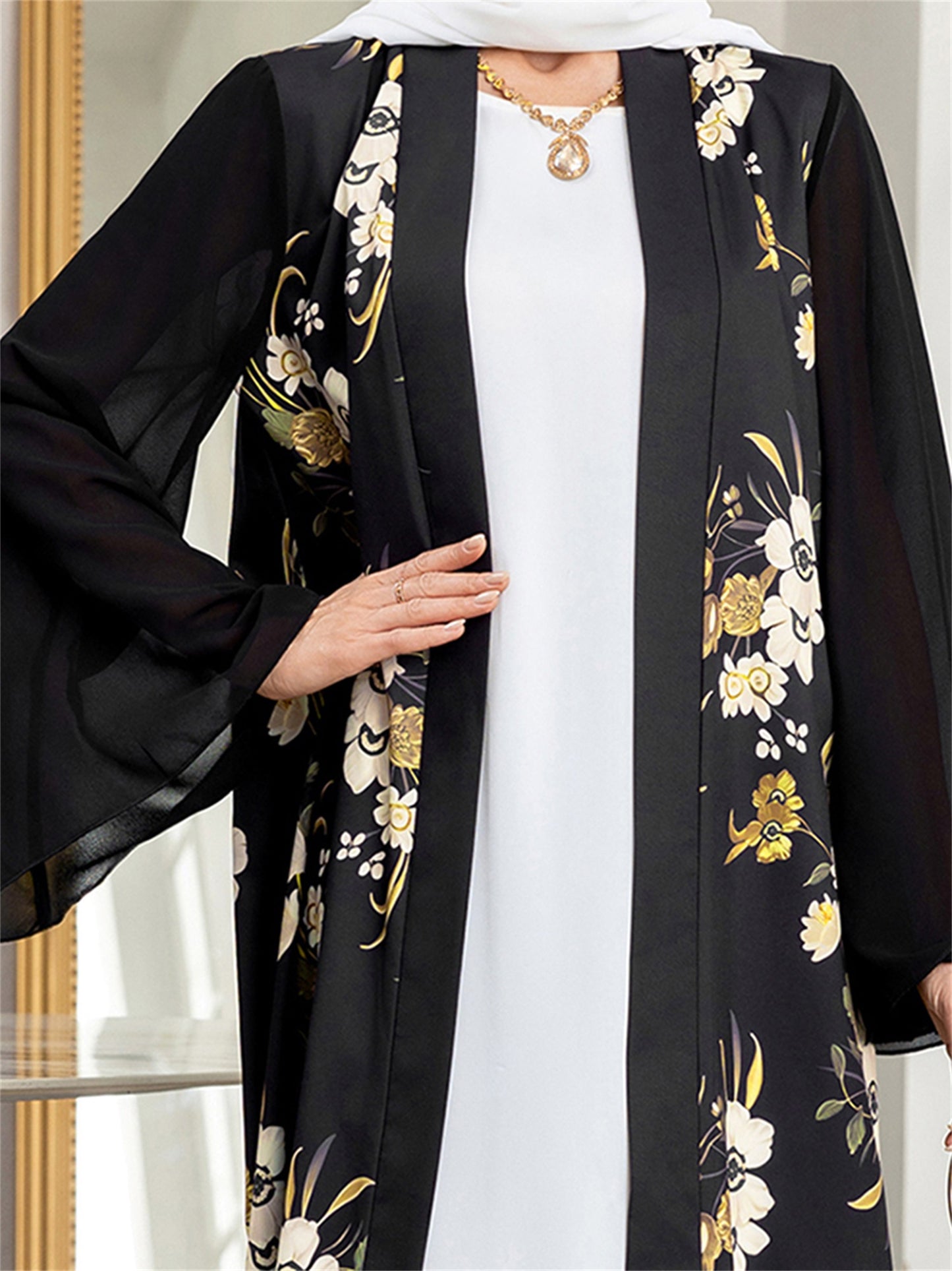 Elegant Black & White Floral Print Long Sleeve Kaftan Gown for Women - Loose Kimono Abaya with Golden Accents, Perfect for Spring and Summer Casual Wear, Comfortable Clothing