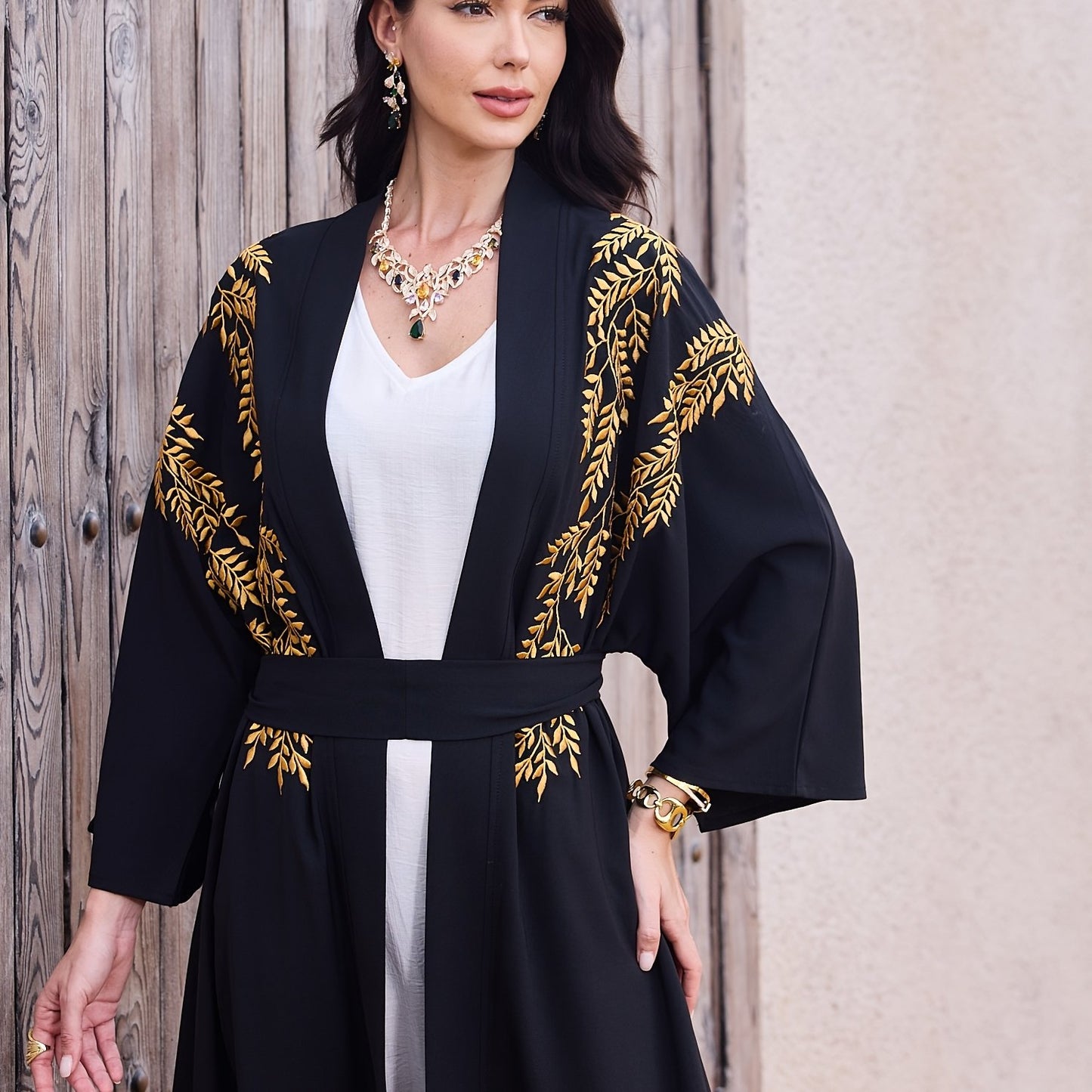 Hot New Floral Women's Turkish Abaya with Belt - Heavy Embroidery Golden Muslim Long Robe, Black Casual Autumn/Winter Turkish Party Evening Gown for Eid al-Adha and Special Occasions